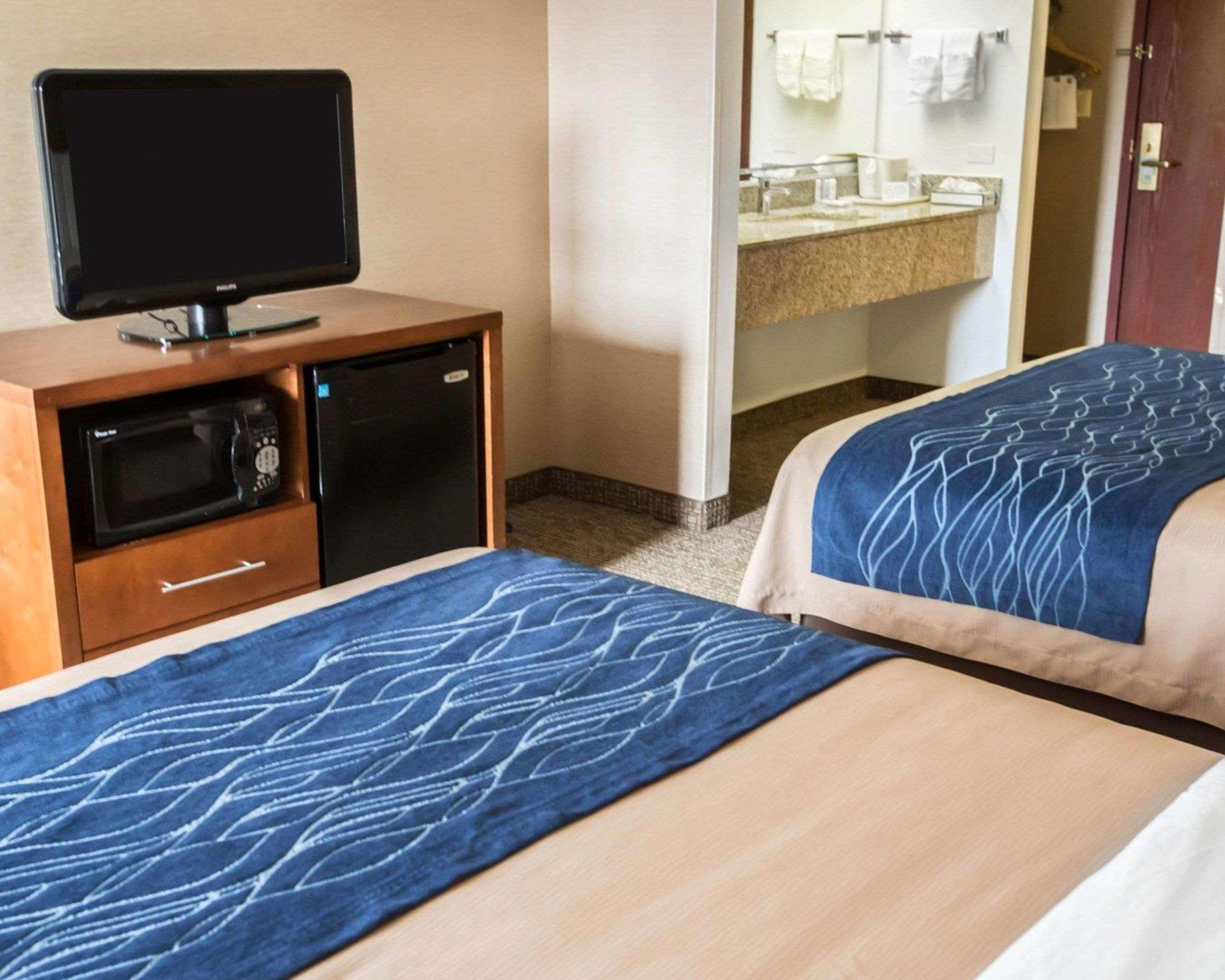 Comfort Inn Crystal Lake - Algonquin Luaran gambar