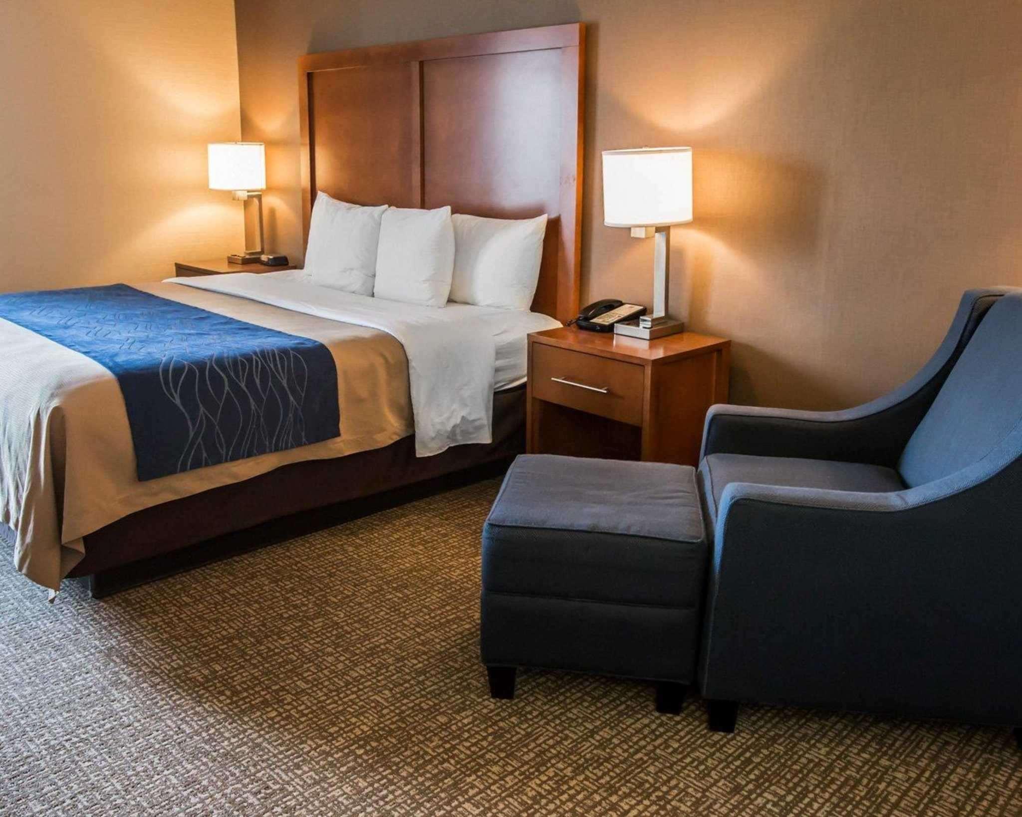 Comfort Inn Crystal Lake - Algonquin Luaran gambar