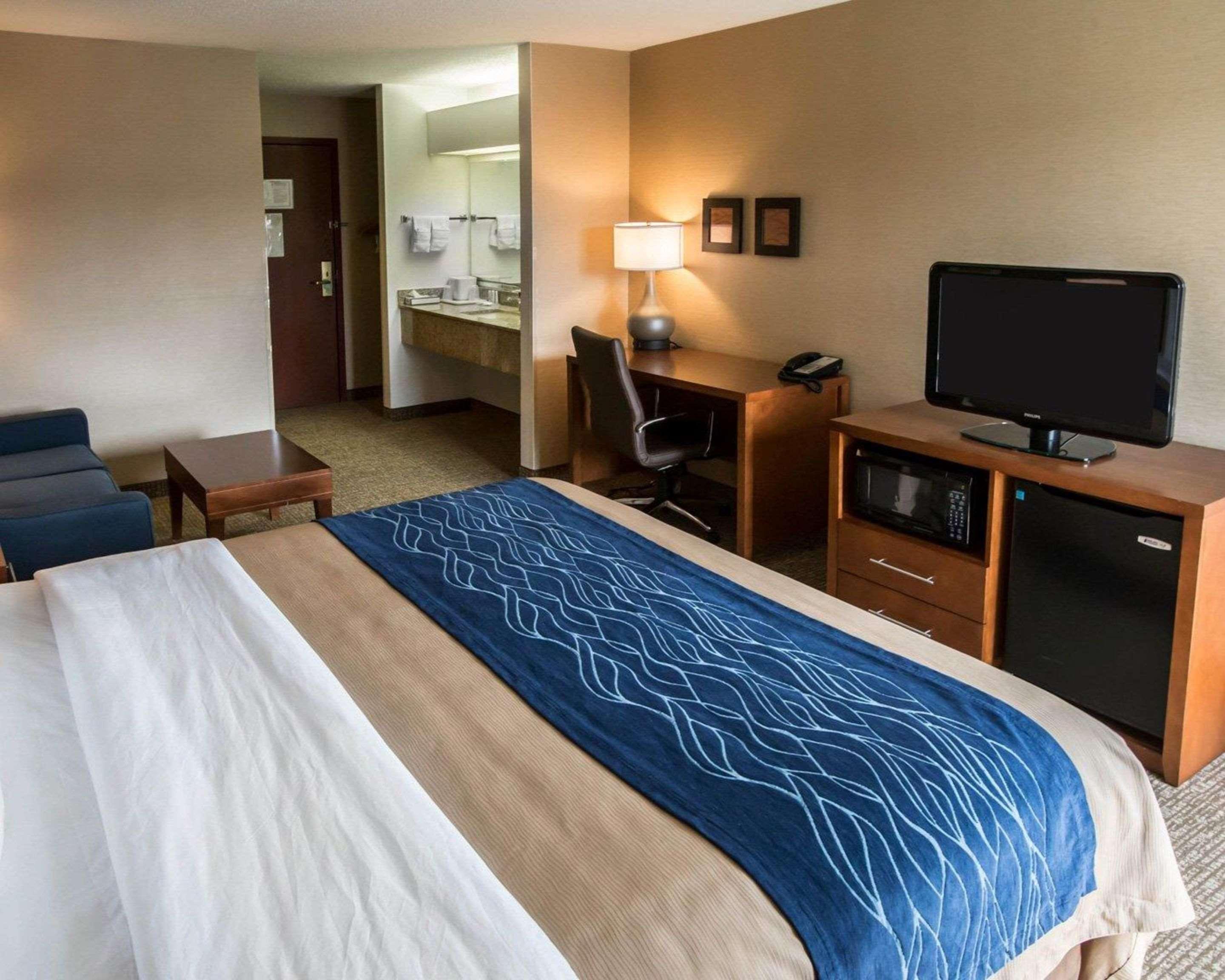 Comfort Inn Crystal Lake - Algonquin Luaran gambar
