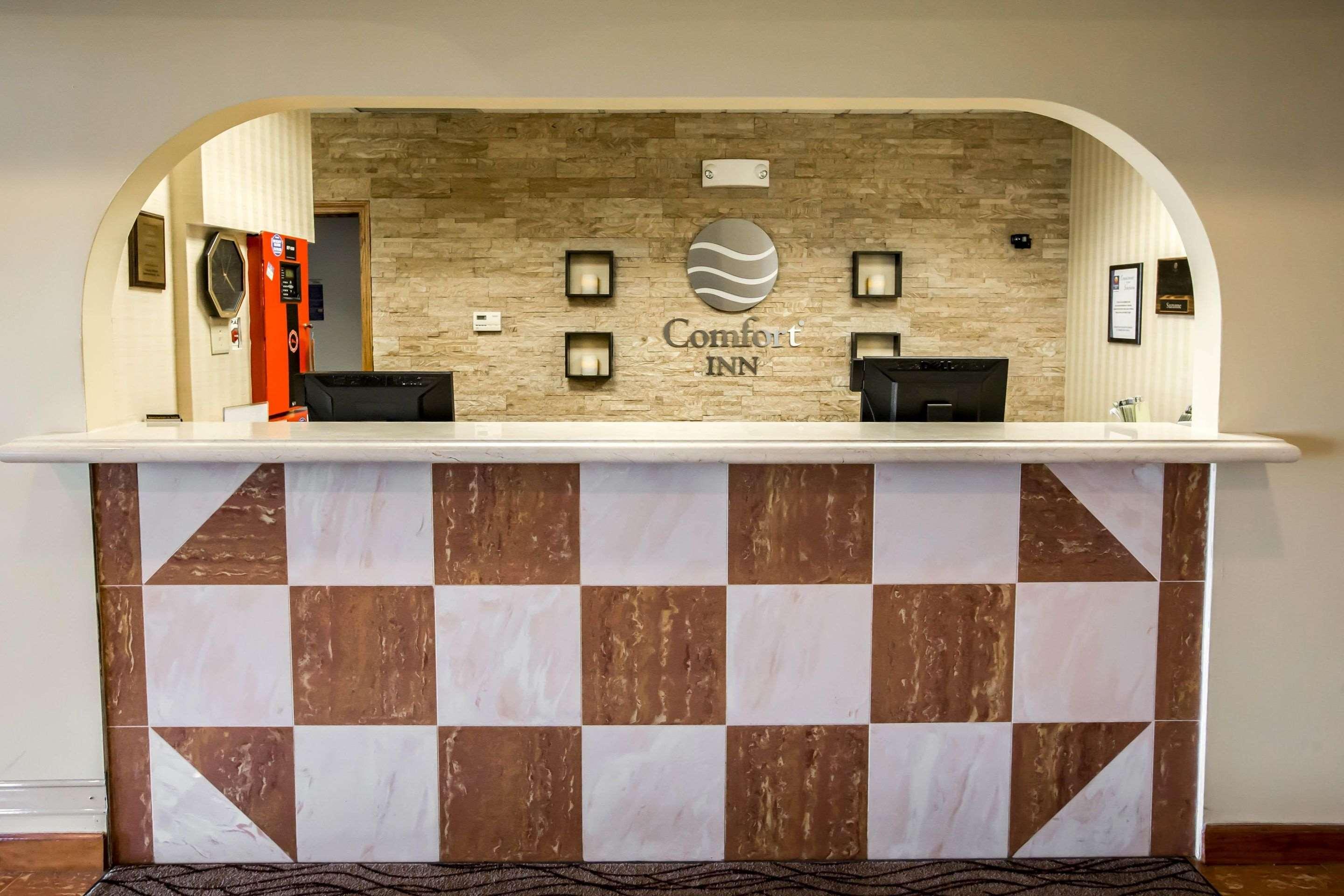 Comfort Inn Crystal Lake - Algonquin Luaran gambar