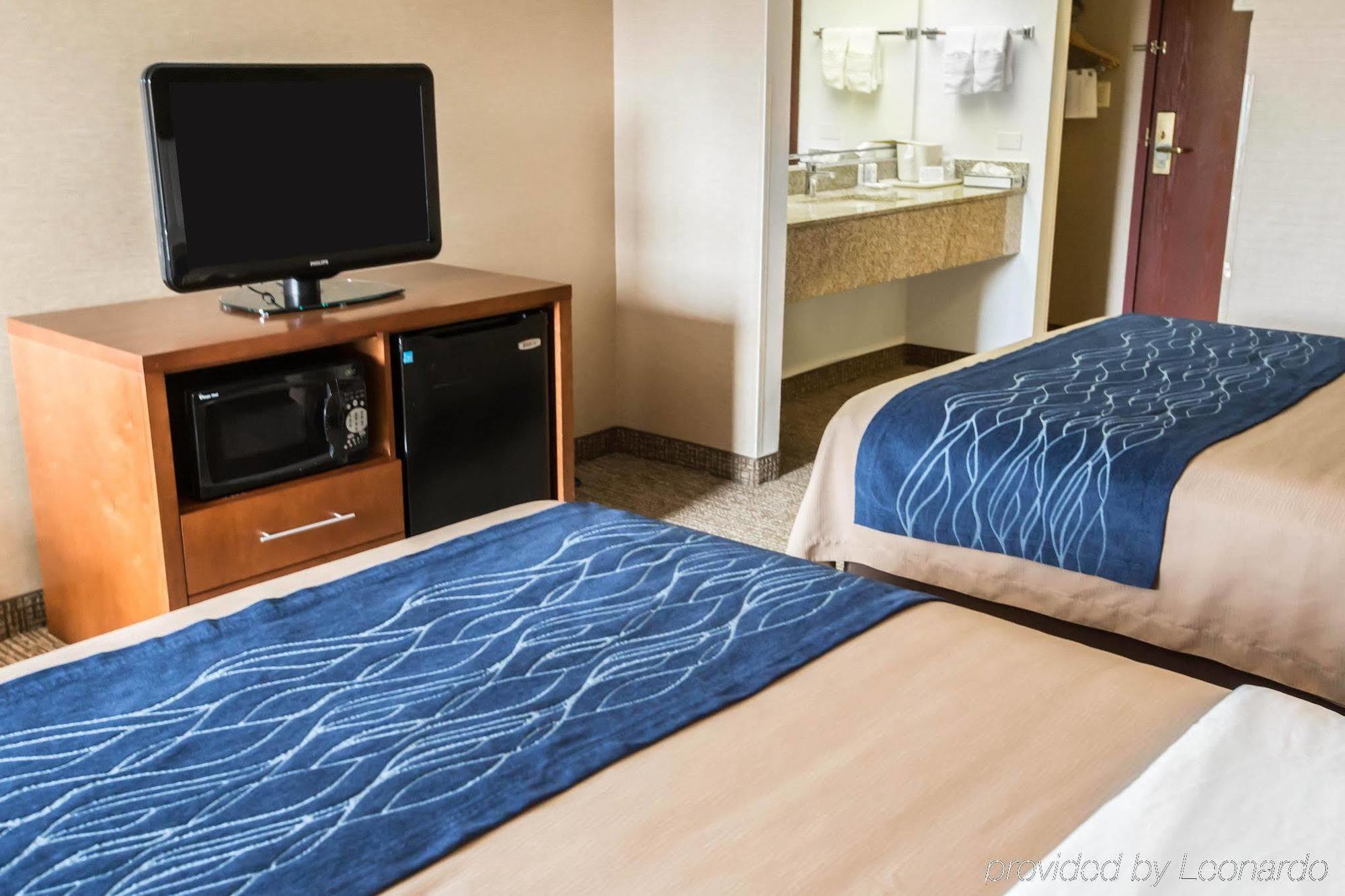 Comfort Inn Crystal Lake - Algonquin Luaran gambar