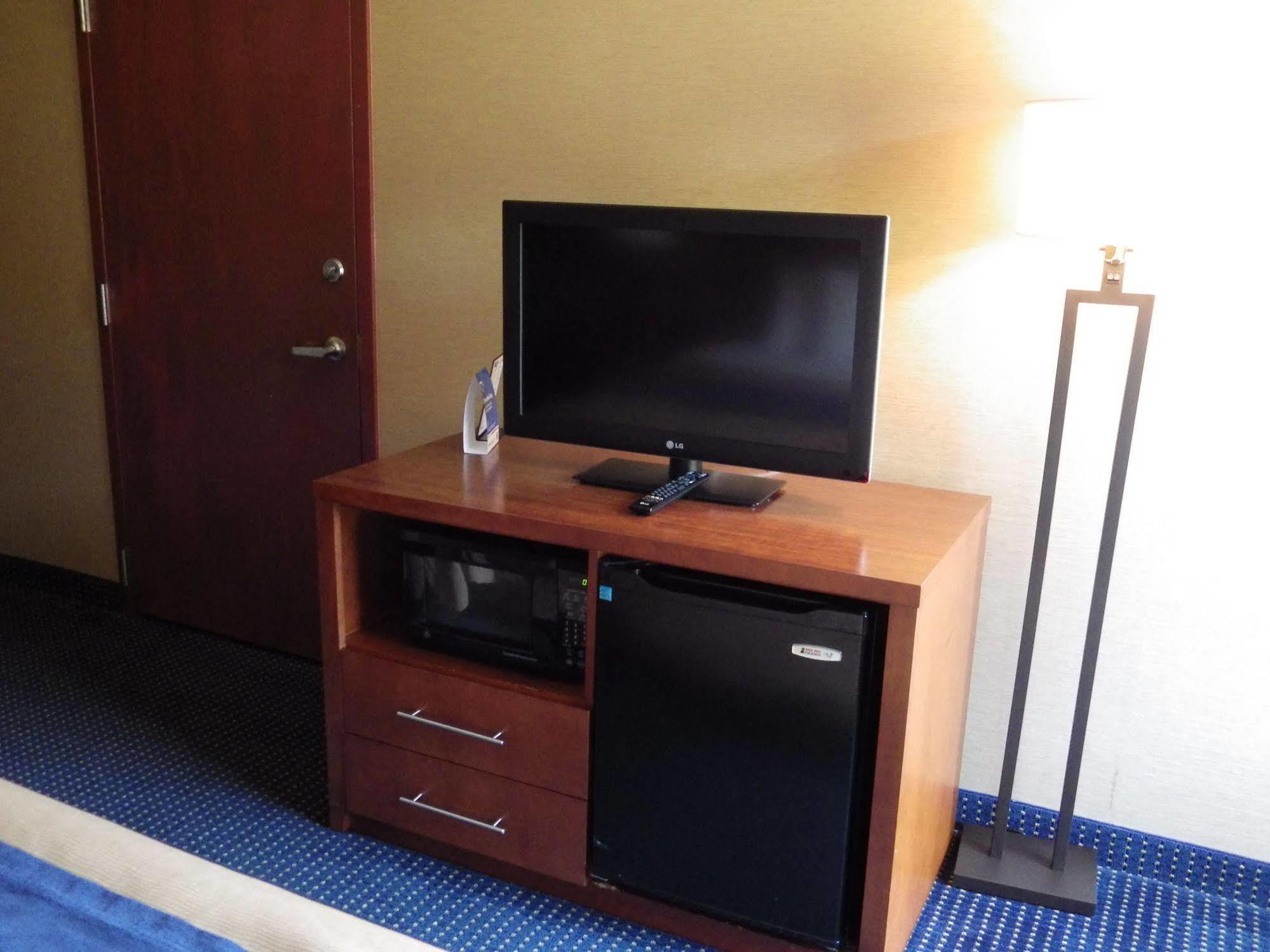 Comfort Inn Crystal Lake - Algonquin Luaran gambar